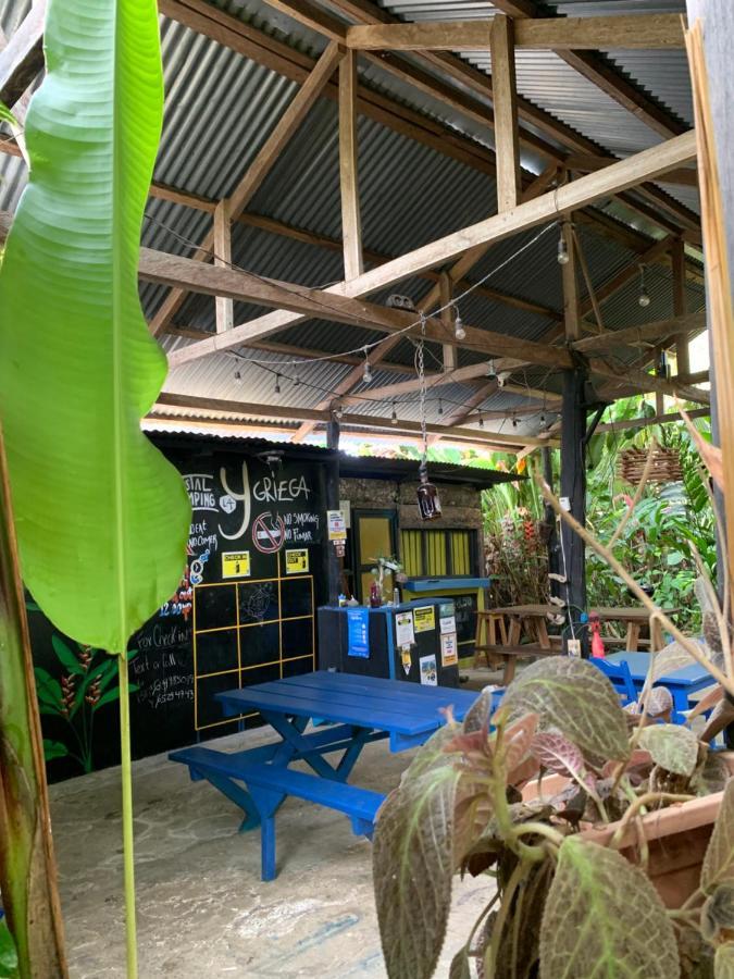 Surf Camp Hotell Bocas del Toro Exteriör bild