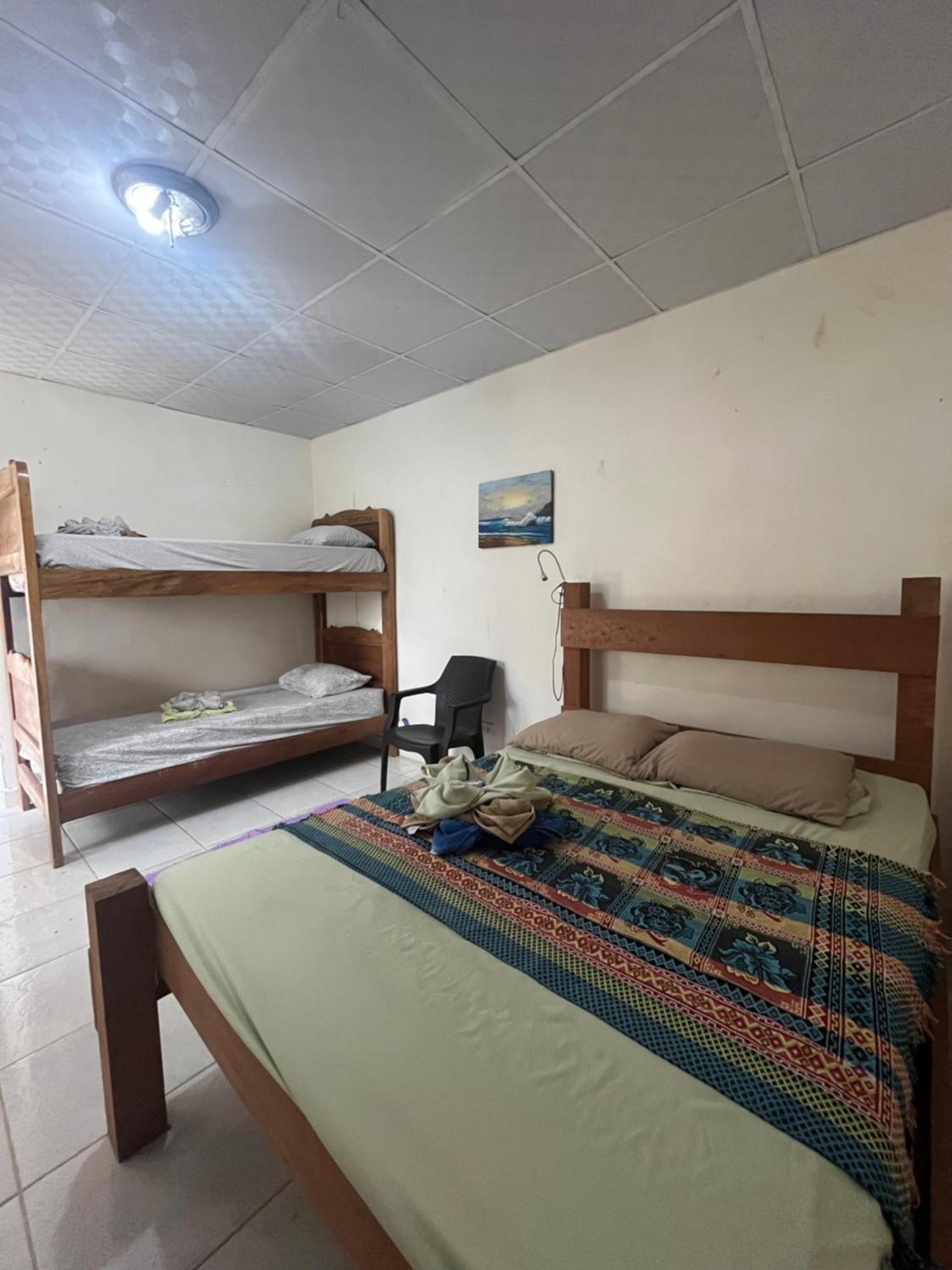 Surf Camp Hotell Bocas del Toro Exteriör bild