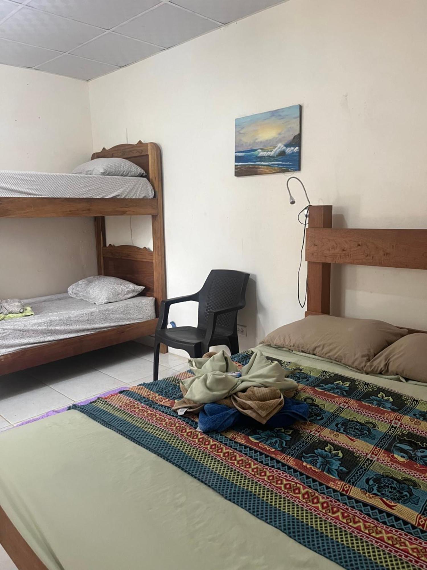 Surf Camp Hotell Bocas del Toro Exteriör bild