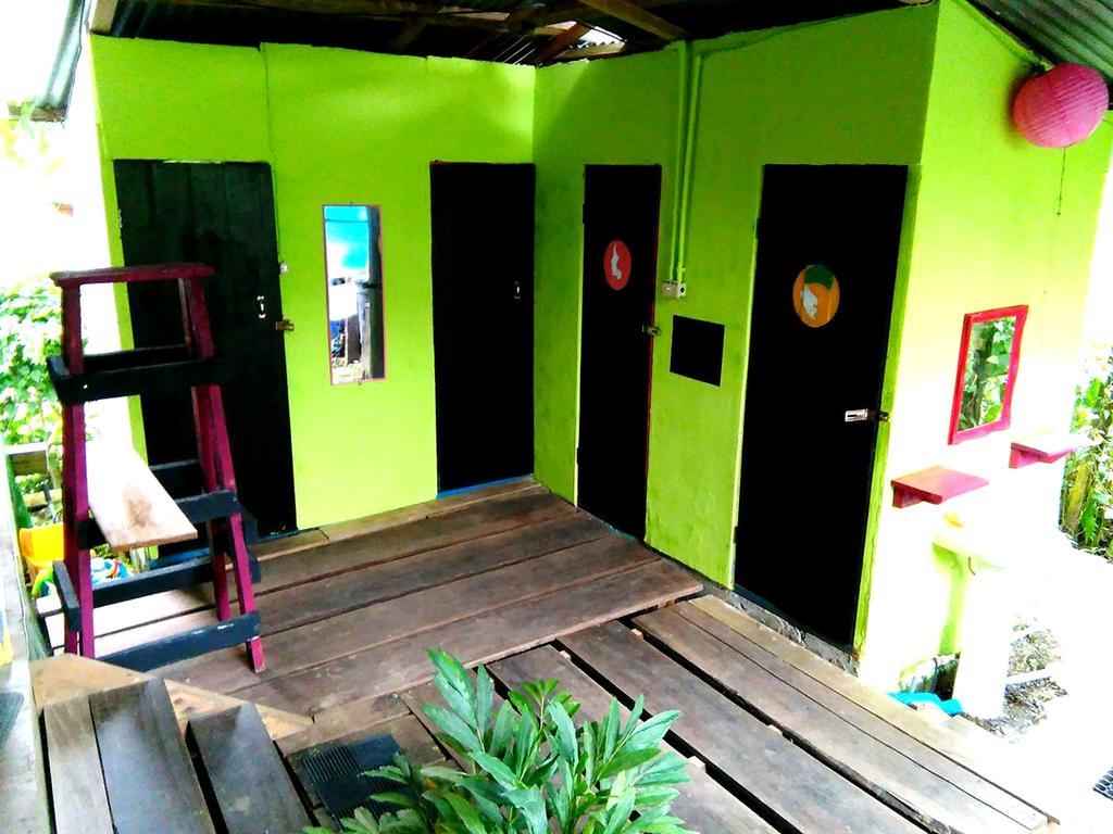 Surf Camp Hotell Bocas del Toro Exteriör bild