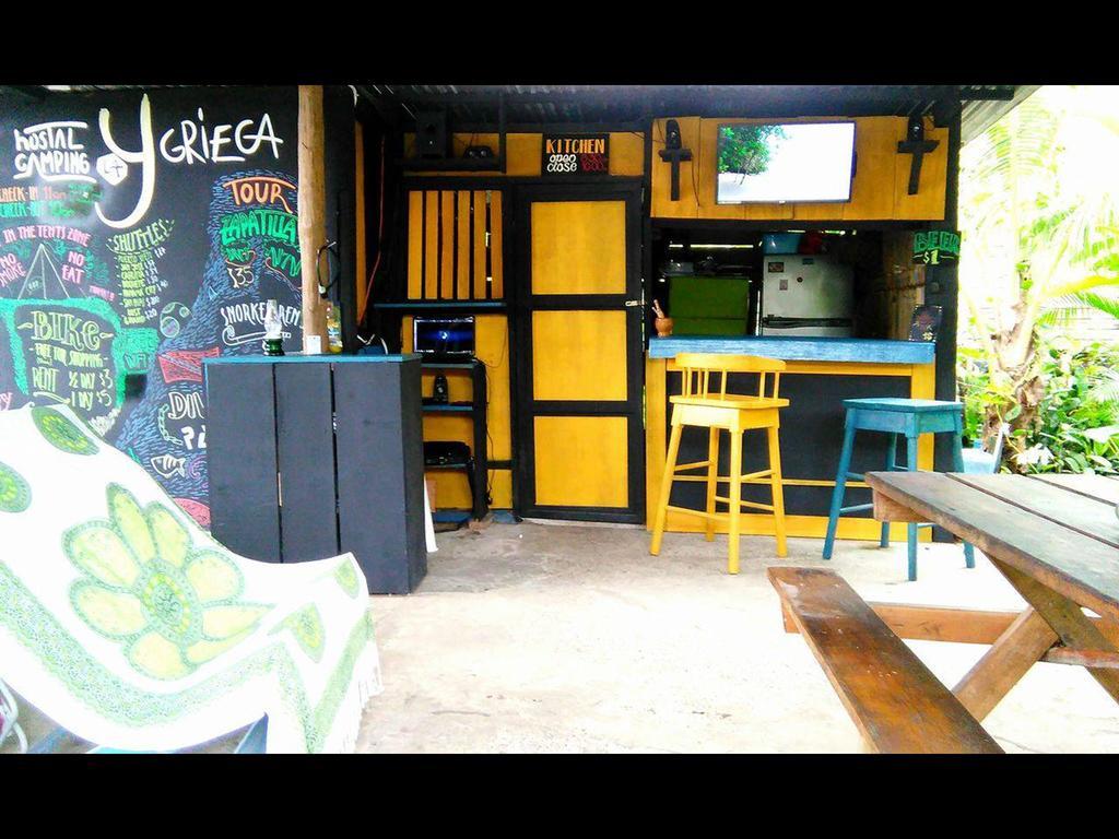 Surf Camp Hotell Bocas del Toro Exteriör bild
